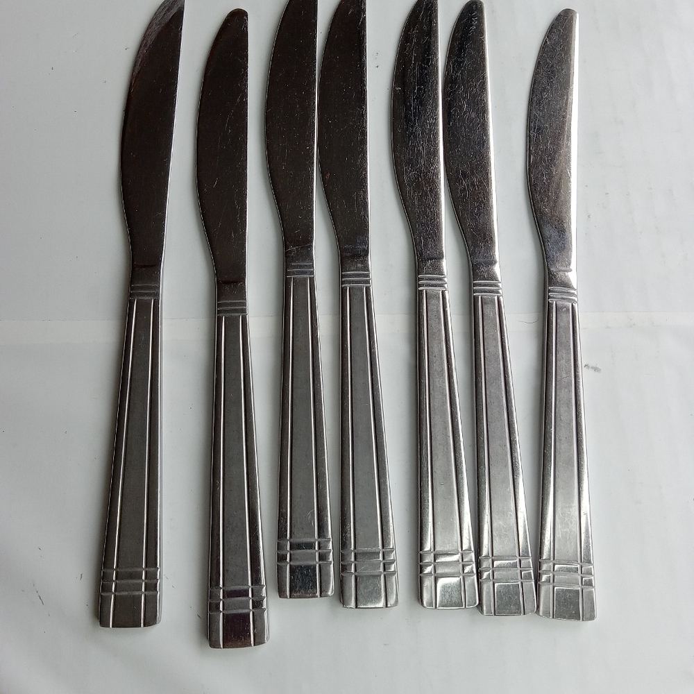 Cambridge knife set